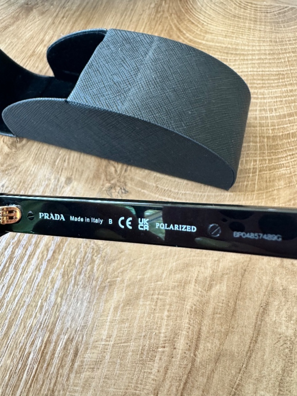 Prada sunglasses - Picture 6 of 7